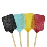 MATA MOSCA PLASTICO CABO MADEIRA CORES DIVERSAS